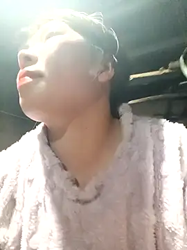 quynhkoolbae's cam snapshot