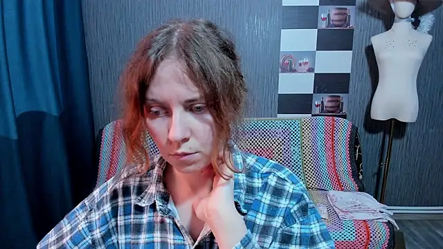 pa1e_pr1ncess's cam snapshot