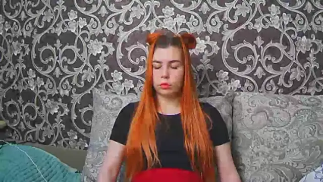 ElllaNuar live sex cam