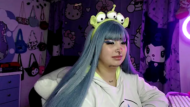 lussyevans24 live sex cam