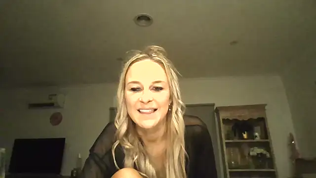 Imyourgoodgirl69xo live sex cam