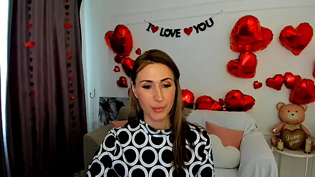 PassionGlow live sex cam