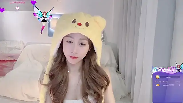 Fayebae_11's cam snapshot