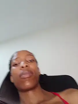 MsParisSmith's cam snapshot