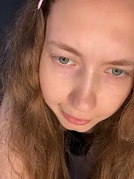 Holy_Poly's cam snapshot