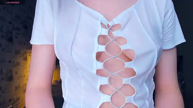 OwlLynn's cam snapshot