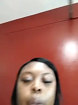 Sexyroseytitz_00's cam snapshot