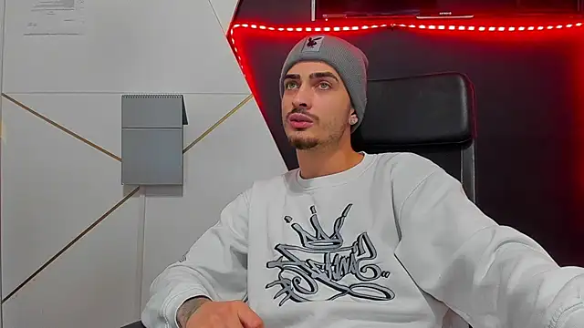 BrandonTate's cam snapshot