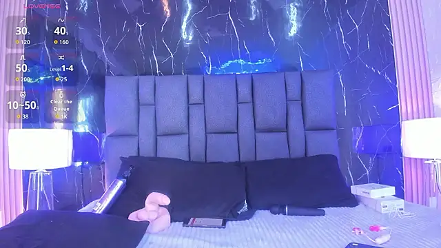 BustyGlow live sex cam