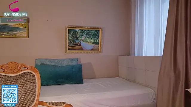 IconaDidi live sex cam