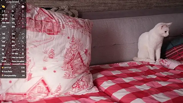 LuckyForesk1n live sex cam