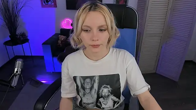 AuroraWrenfield's cam snapshot