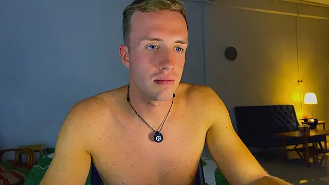 tommy_cumfinger live sex cam