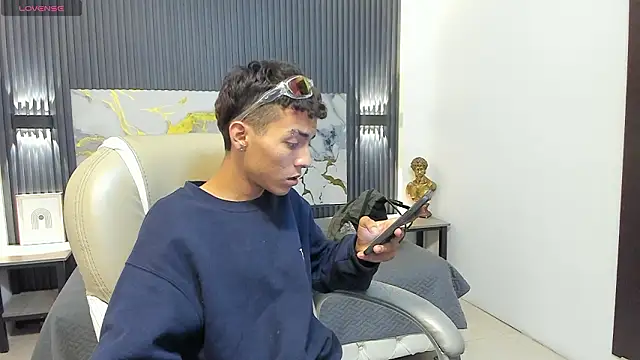 TaylerMiles live sex cam