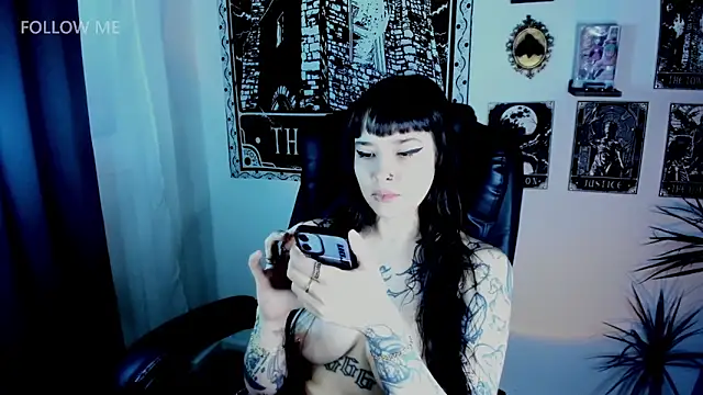 Demongirl6666 live sex cam