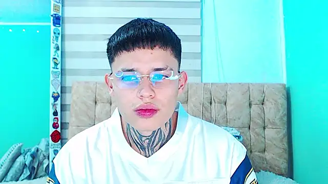 _justinmoon2 live sex cam