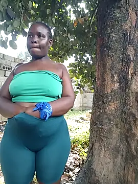 Xtra_bootie's cam snapshot