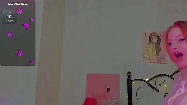 LovelytLuna's cam snapshot
