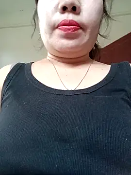 Reema_143's cam snapshot