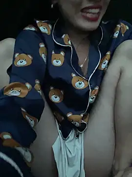 sukanaka99 live sex cam