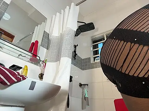 Nottynadiaa's cam snapshot