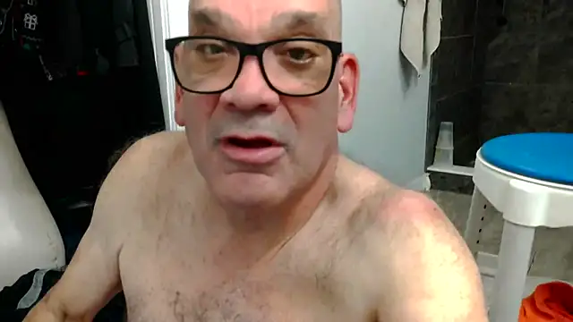 lou63ponce live sex cam