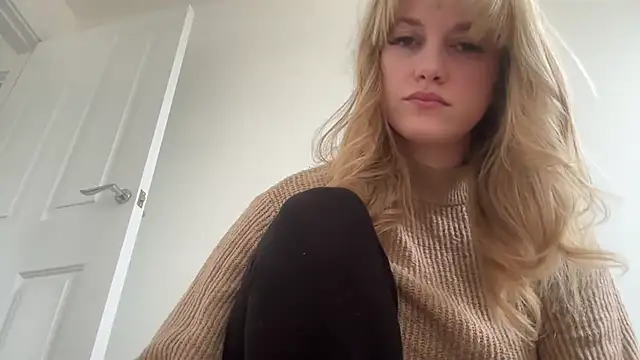 LustfulLuna_'s cam snapshot