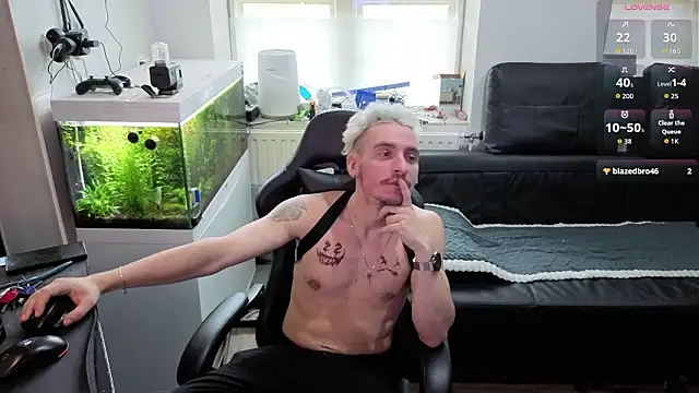 Rayzel_White's cam snapshot