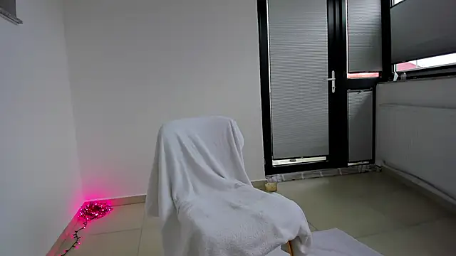 bellahot77's cam snapshot