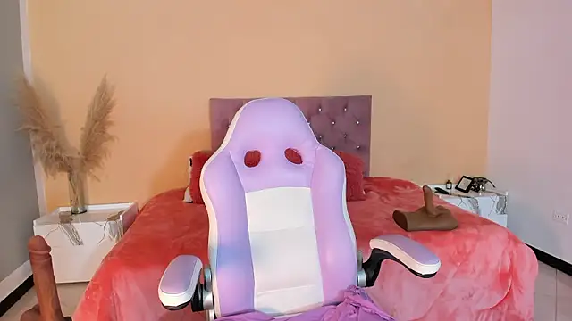 estrella_bigboobs14's cam snapshot