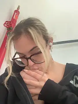 zoeypink live sex cam