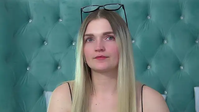 AnnyRaii's cam snapshot