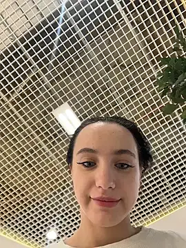 MiaTee's cam snapshot