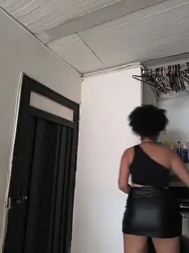 EmmilyBrant's cam snapshot