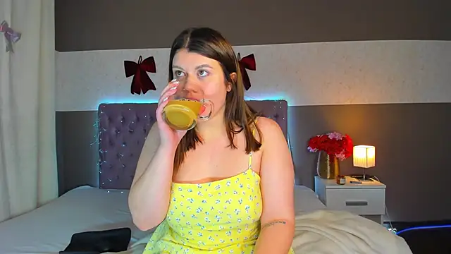 NikkiBustt's cam snapshot