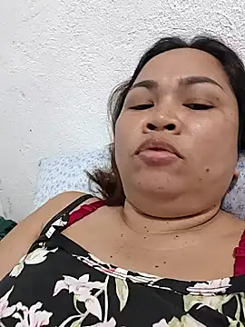 XXLorie_02's cam snapshot