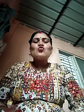 Chinki_pande's cam snapshot