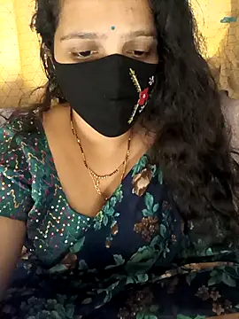 Rising_Smiler live sex cam