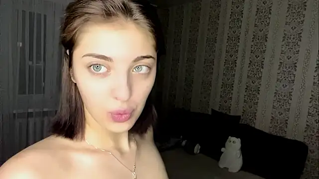 RavenLace's cam snapshot