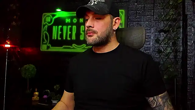 LexHardy live sex cam