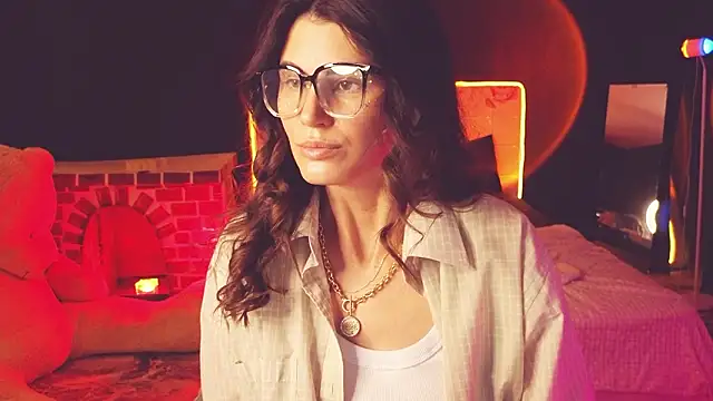 EmilyReal's cam snapshot