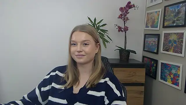 Mysteryerica's cam snapshot