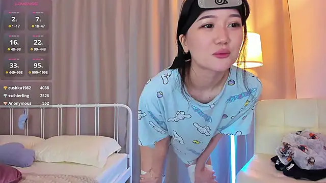 AmiliYan live sex cam