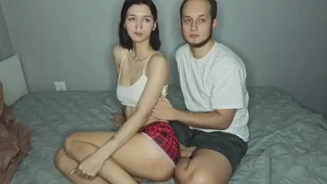 Pearl_couple live sex cam