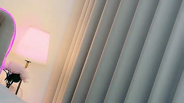 oh-my-mia live sex cam