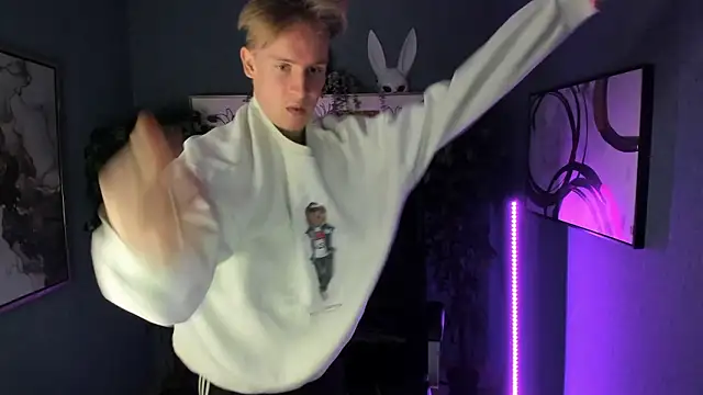 AlexxSweet live sex cam