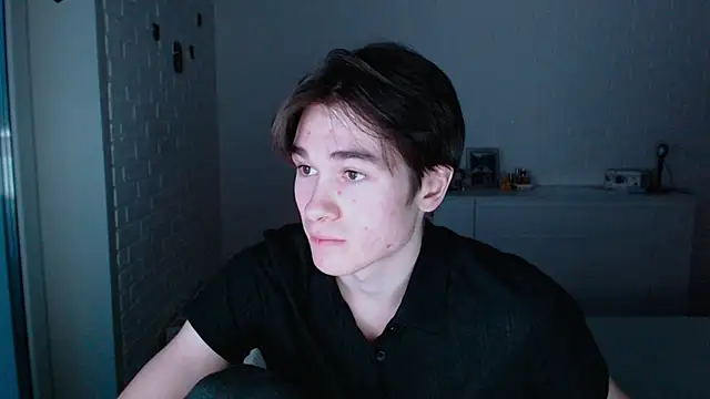 MarkusDean live sex cam