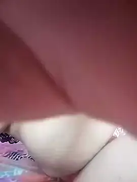 nikkyguddi's cam snapshot