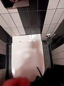 Riskyherts's cam snapshot