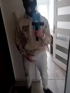 MlodyDres live sex cam